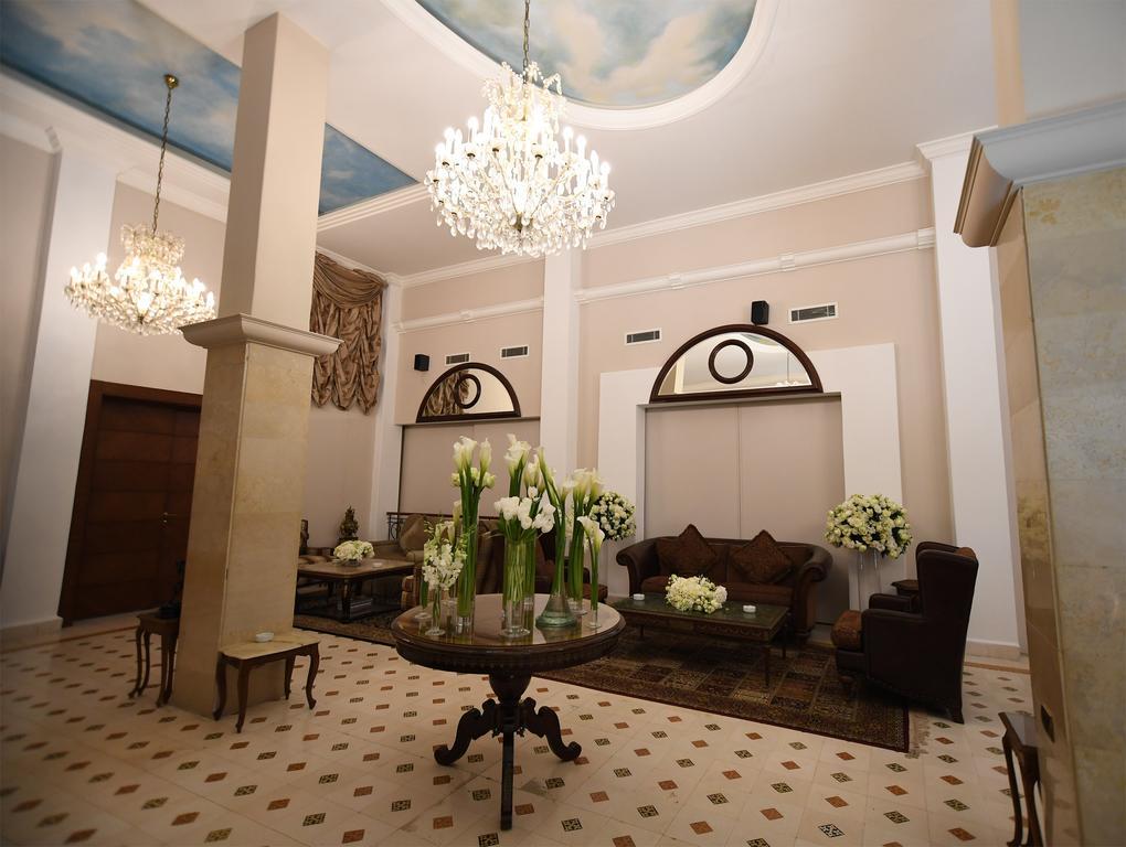 Colibri Hotel Brummana Esterno foto